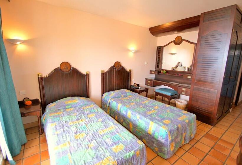 اتاق سوپریور با چشم‌انداز دریا, Residence De La Baie – Tartane