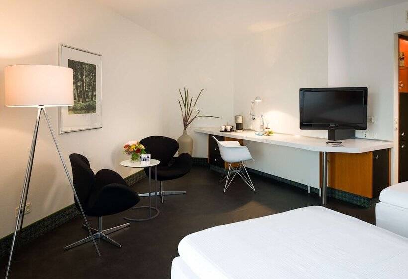 Полулюкс, Dorint Kongresshotel Düsseldorf/neuss