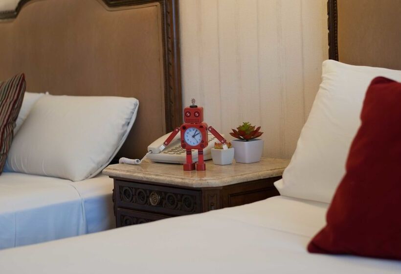 اتاق استاندارد با 2 تخت دوبل, Ramada By Wyndham Buenos Aires Centro