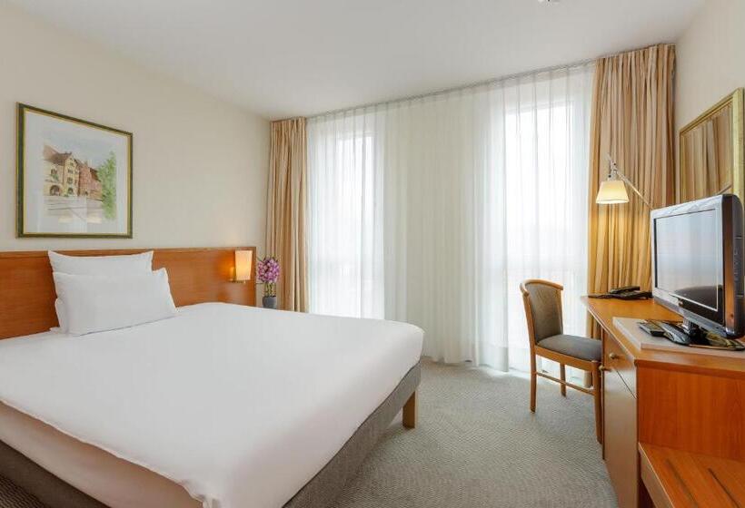 Номер Superior, Novotel Freiburg Am Konzerthaus