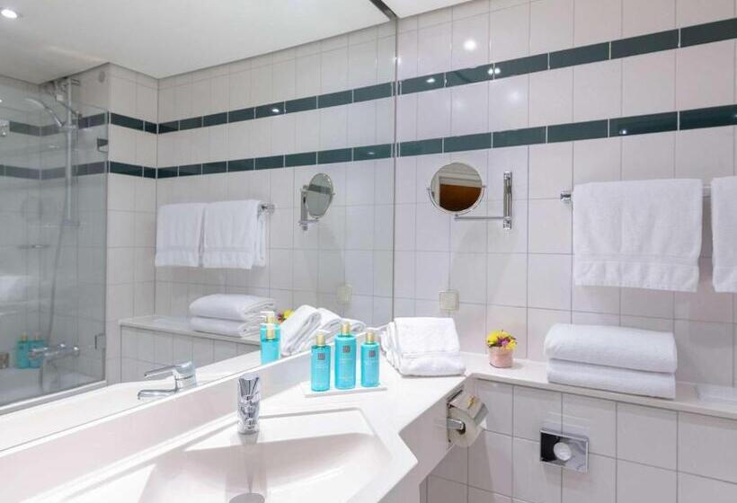 Номер Стандарт, Novotel Freiburg Am Konzerthaus