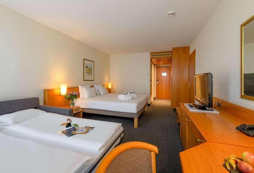 Номер Superior, Novotel Freiburg Am Konzerthaus