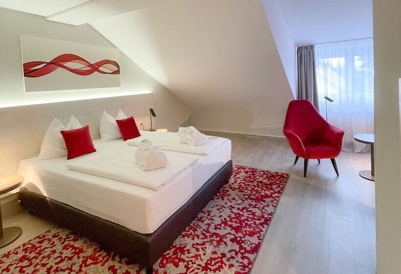 Полулюкс, Ramada By Wyndham Dresden