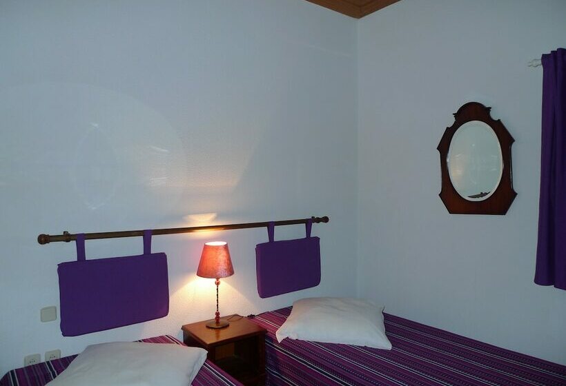 ویلای 4 خوابه, Flag Hotel Foya Branca