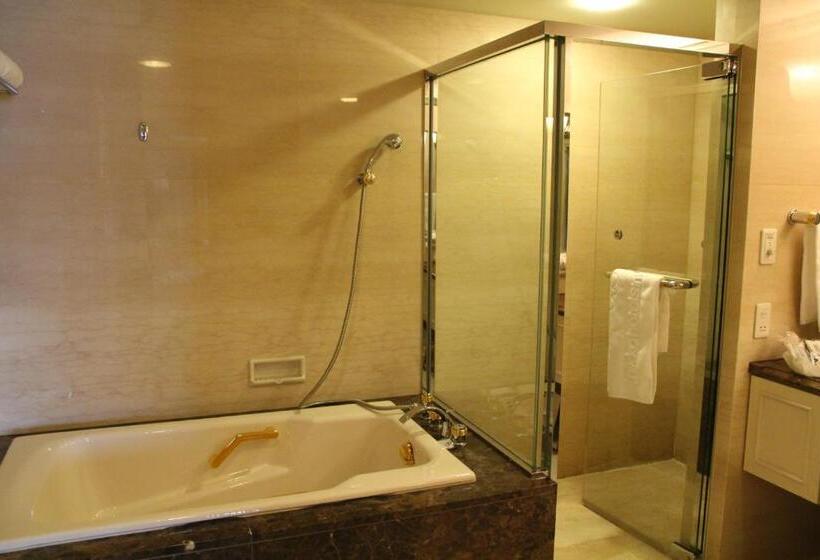 Люкс, Nikko Kansai Airport   3 Mins Walk To The Airport