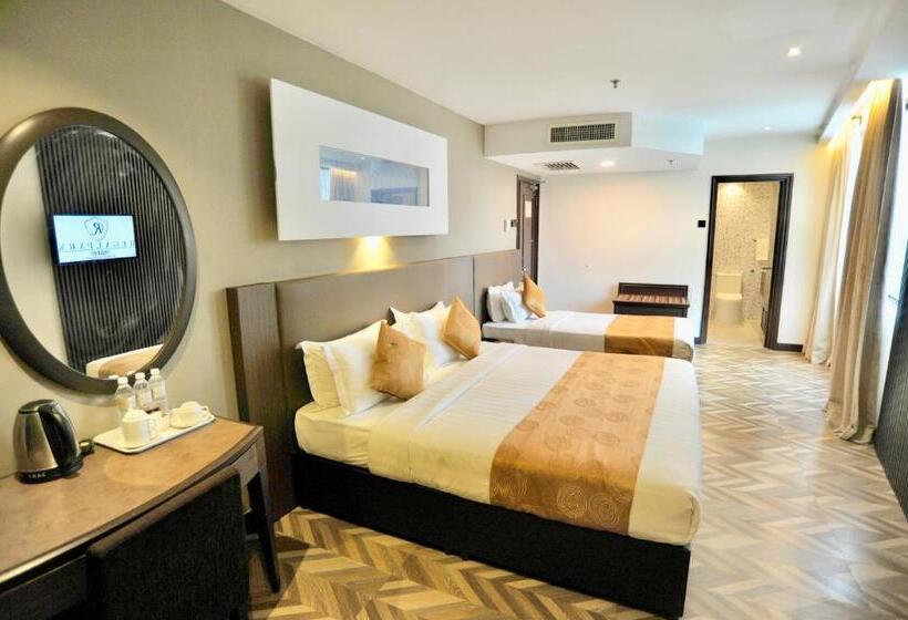 اتاق لوکس سه تخته, Howard Johnson By Wyndham Kuala Lumpur 118