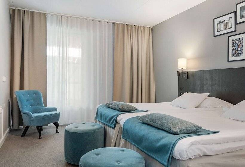Семейный Номер, Best Western Plus Hotel Plaza