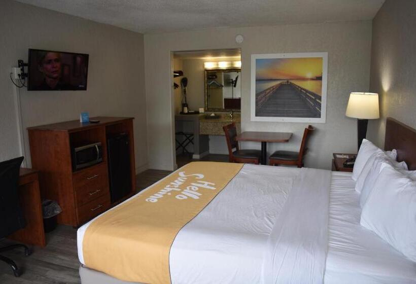 장애인을 위한 킹사이즈 침대 스탠다드 룸, Days Inn By Wyndham Wildwood I75