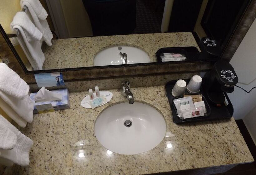 침실 2개 스위트, Days Inn By Wyndham Wildwood I75