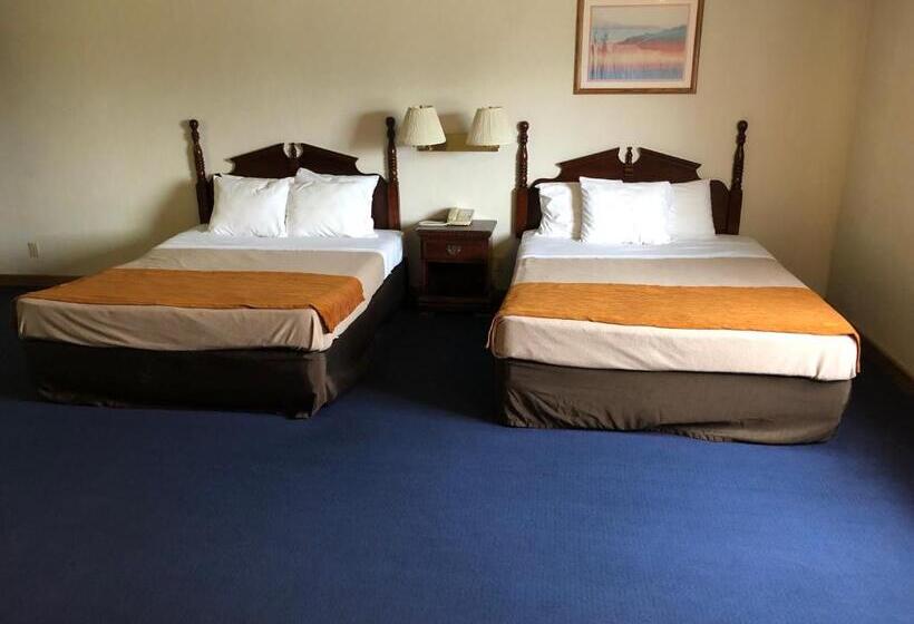 Семейный Номер, Denison Inn & Suites
