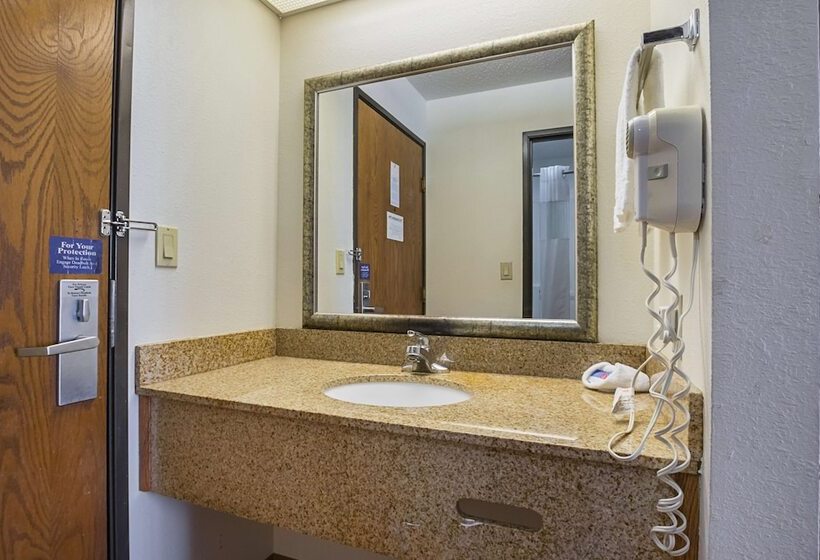 Люкс, Motel 6 Waterloo, Ia   Crossroads Mall   Cedar Falls
