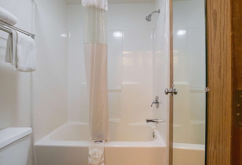 Люкс, Motel 6 Waterloo, Ia   Crossroads Mall   Cedar Falls