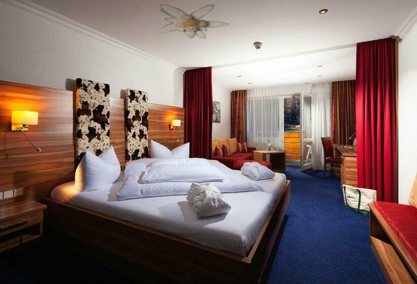 Номер Deluxe, Alm  & Wellnesshotel Alpenhof