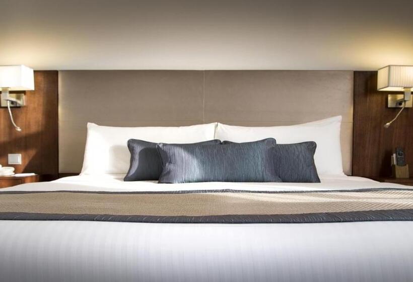 Люкс Премиум, Copthorne Downtown By Millennium