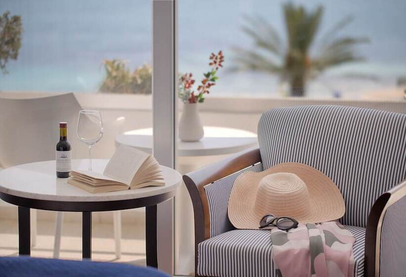 Номер Стандарт Вид на Море, Grecian Sands