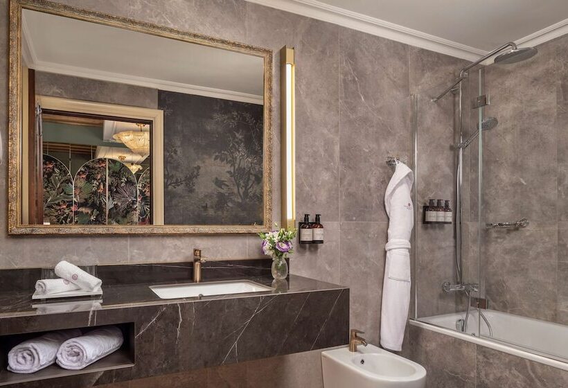 سوییت جونیور, NH Collection Grand Hotel Palazzo Dei Dogi