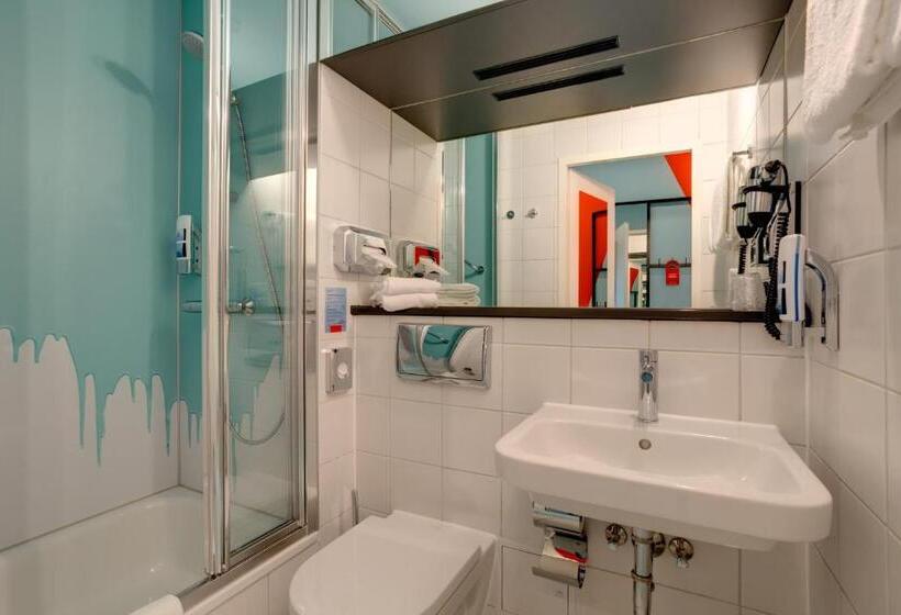 Номер Стандарт, Meininger Hotel Leipzig Hauptbahnhof