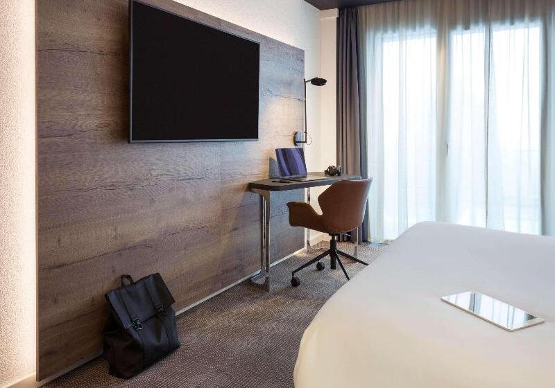 Номер Executive, Novotel Lausanne Bussigny