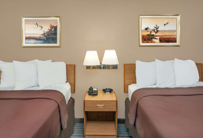 스탠다드 룸 더블 침대 2개, Days Inn By Wyndham Charleston
