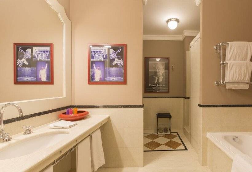 Suite with Terrace, Grand Hotel Et De Milan   The Leading Hotels Of The World
