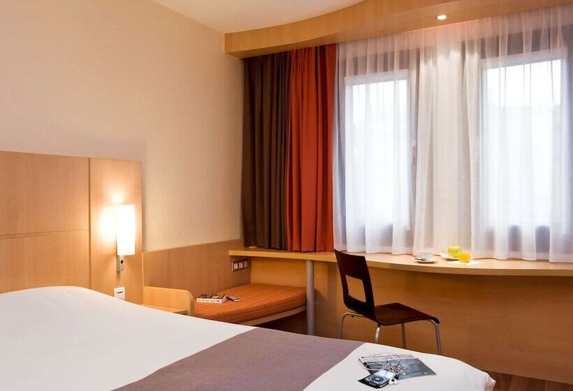 标准间带双人床, Ibis Budapest Heroes Square
