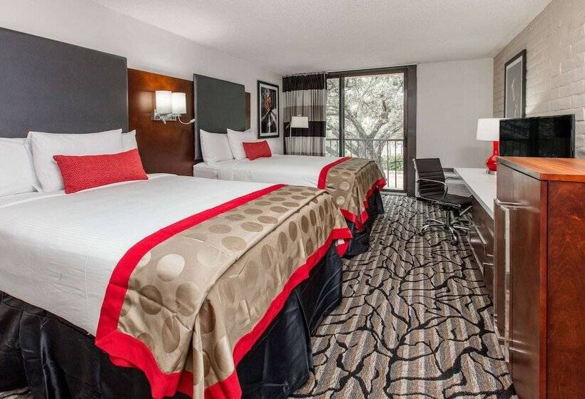 חדר סטנדרט שתי מיטות זוגיות, Ramada By Wyndham Austin South