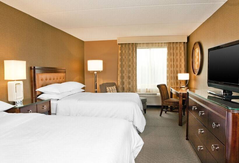 Номер Клуб, Sheraton Great Valley