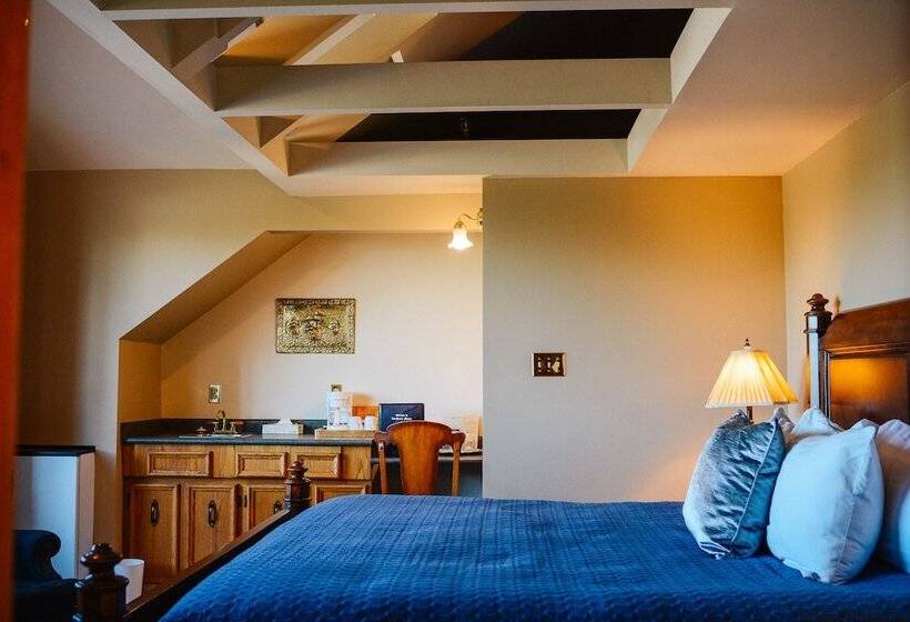 スタンダードルーム, Dashwood Manor Seaside Bed & Breakfast