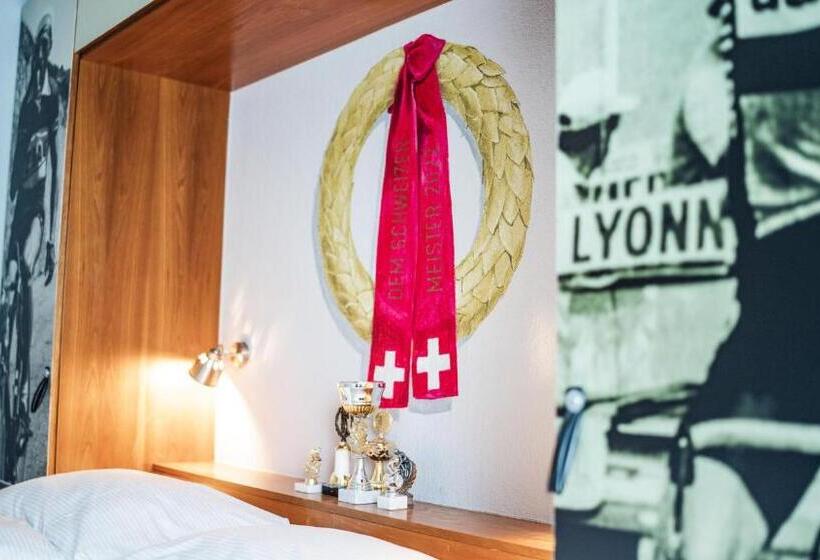 اتاق استاندارد یک نفره, Boutique Hotel Kronenhof