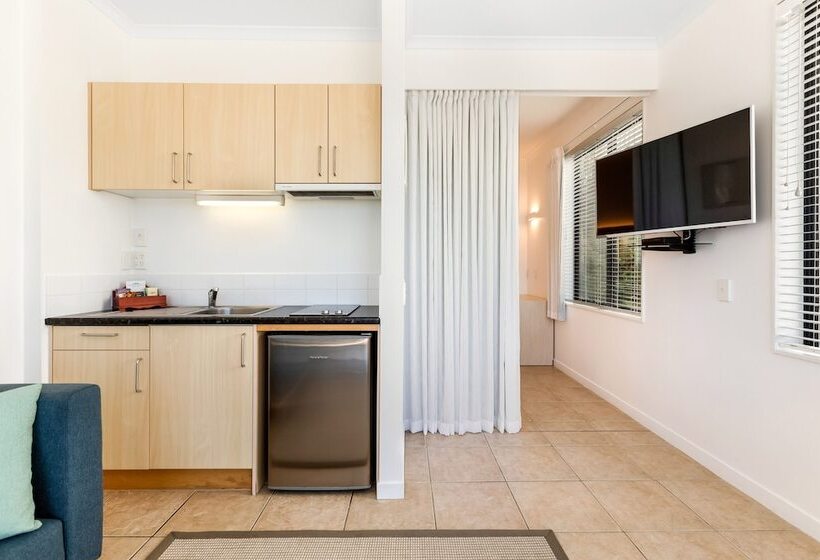 Студия Стандарт, Waiheke Island Resort Conference & Accomodation Centre