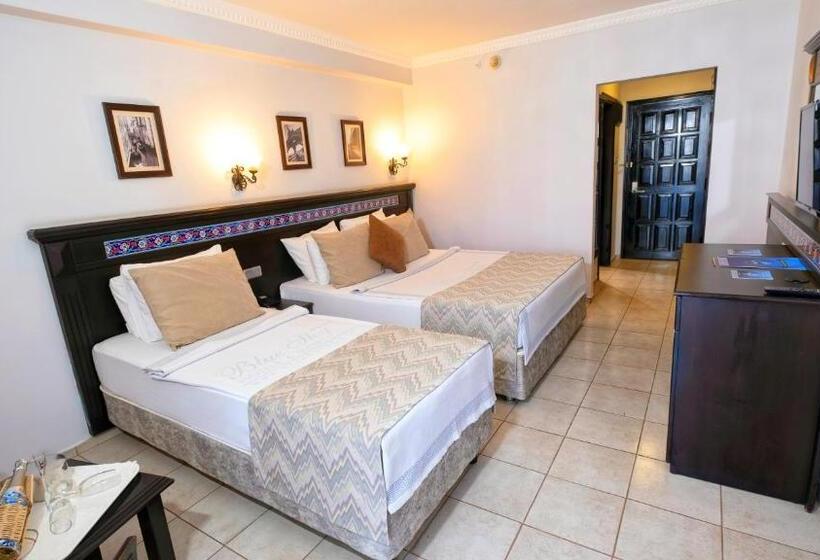 Номер Стандарт Трехместный, Big Blue Sky Hotel   All Inclusive