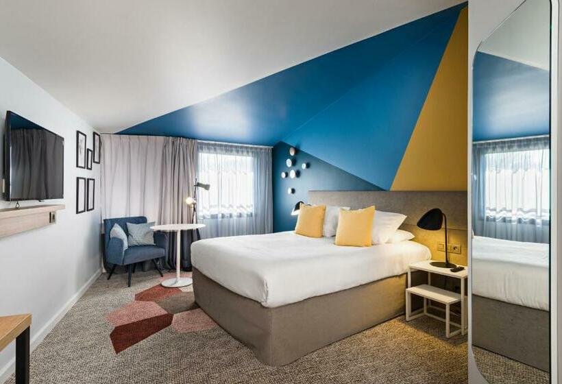 이그제큐티브 룸 킹사이즈 침대, Golden Tulip Aix En Provence