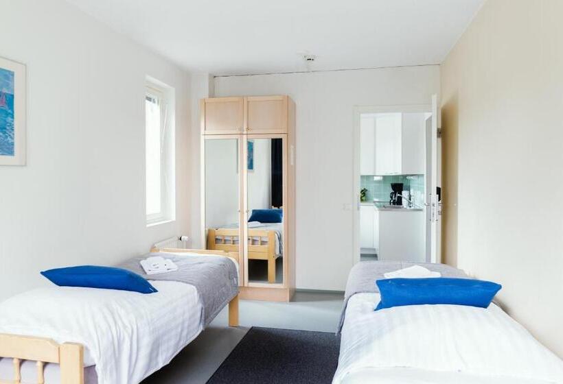 침실 2개 아파트, Islo Hostel