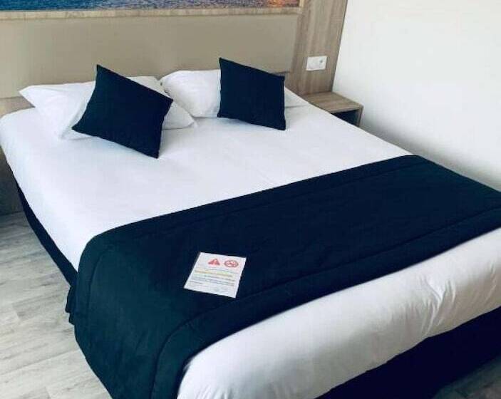 Номер Стандарт, Brit Hotel Confort Morlaix