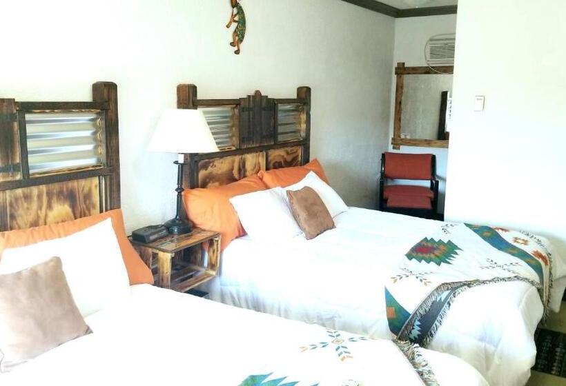 スタンダードルーム, Adobe Sands Motel