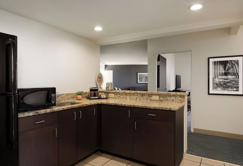 Mozgáskorlátozott Suite, Doubletree Resort By Hilton Myrtle Beach Oceanfront