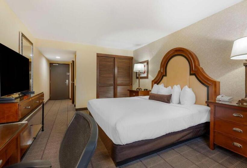 Номер Стандарт с Балконом, Best Western Plus Boomtown Casino