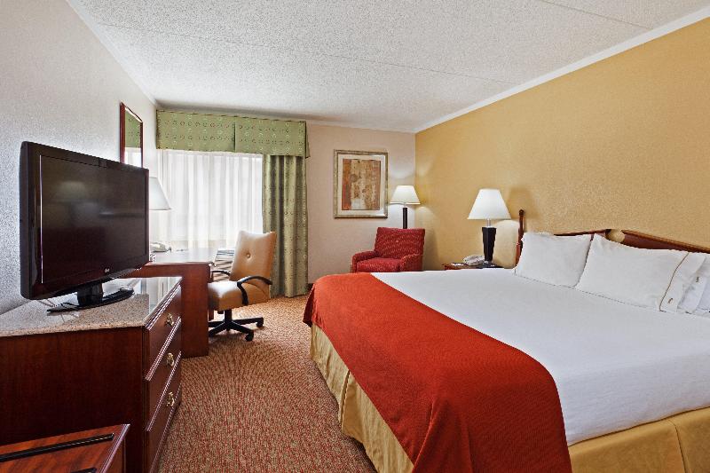 Стандартный Номер Кровать Кинг, Holiday Inn Express & Suites Greensboro   I 40 Atwendover, An Ihg