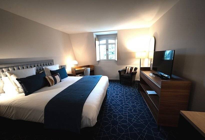 Семейный Номер, Hostellerie Cèdre & Spa Beaune