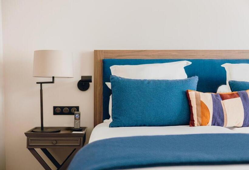 Номер Комфорт, Hostellerie Cèdre & Spa Beaune