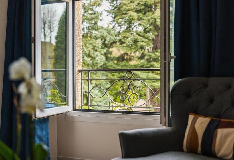 Номер Deluxe, Hostellerie Cèdre & Spa Beaune