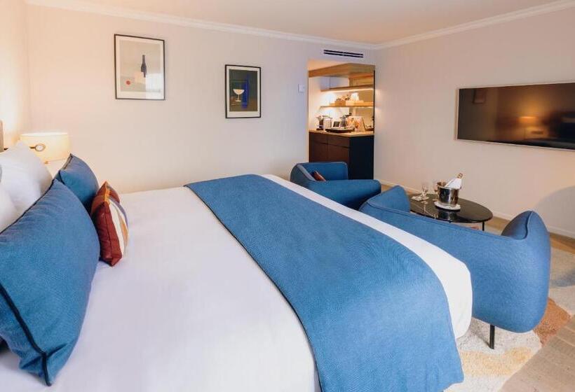 Полулюкс, Hostellerie Cèdre & Spa Beaune