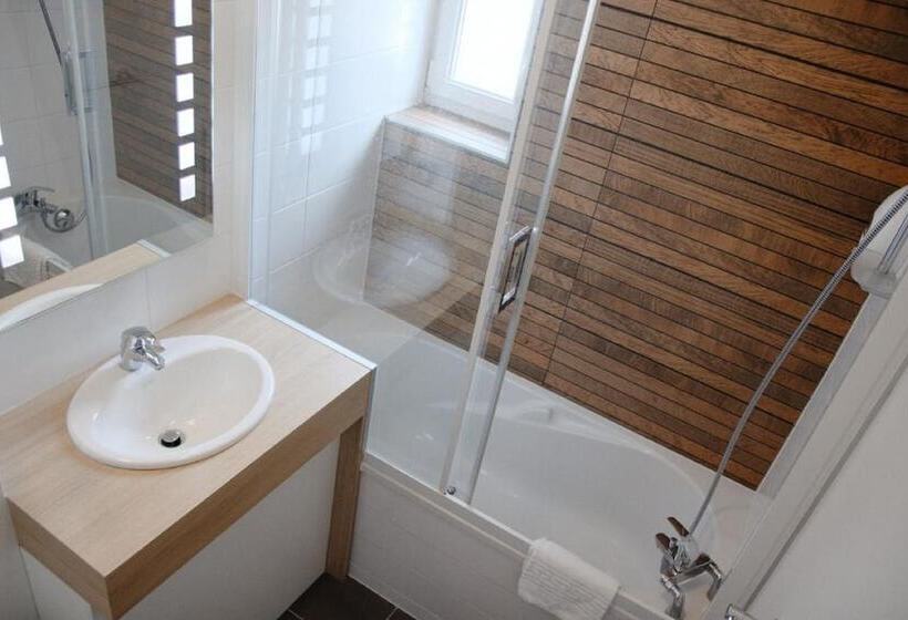 Трехместный Номер Superior, Urban Jungle Hôtel Orleans