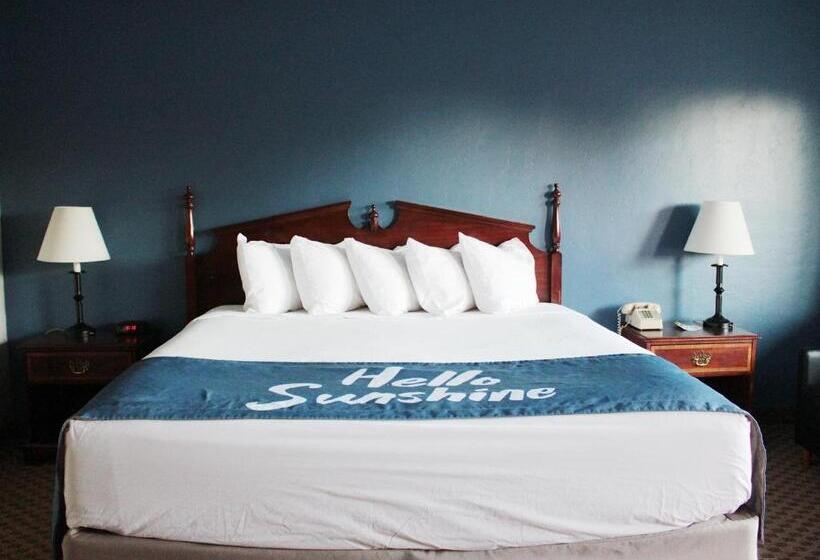 Люкс Deluxe Кровать Кинг, Days Inn By Wyndham Show Low