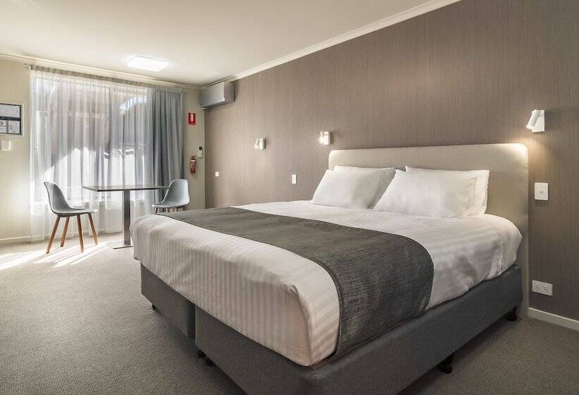 스위트, Argosy Motor Inn