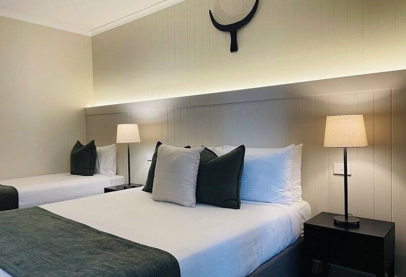 스탠다드 룸, The Black Bull Motel