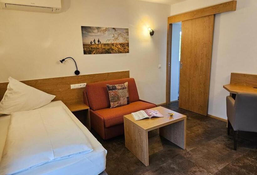 Семейный Номер, Dei Hotel Schönblick