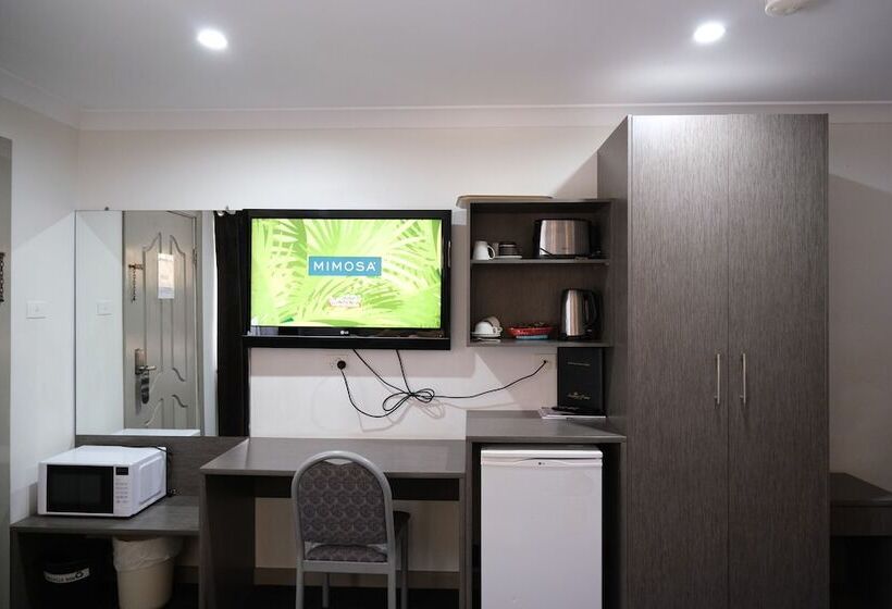 스탠다드 룸 1층, Sapphire Palms Motel