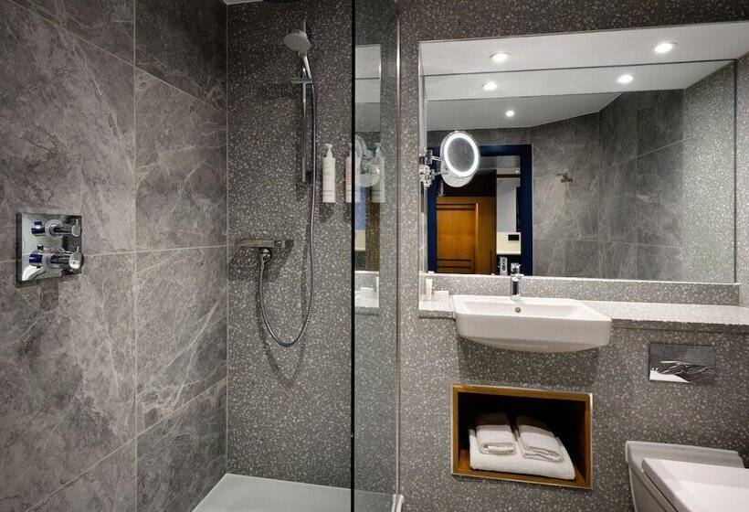 Номер Стандарт, Edinburgh Marriott Hotel Holyrood