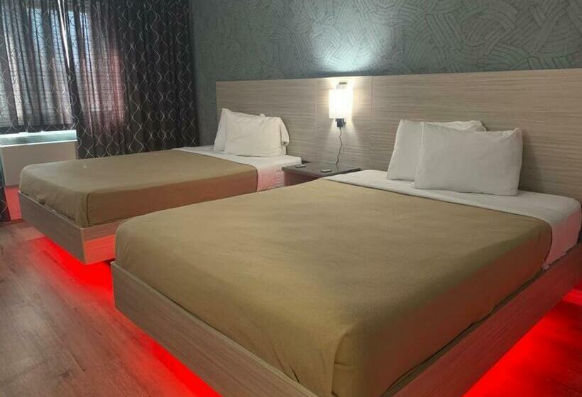 ２ダブルベッドのスタンダードルーム, Motel 6 Niagara Falls, On – Near The Falls